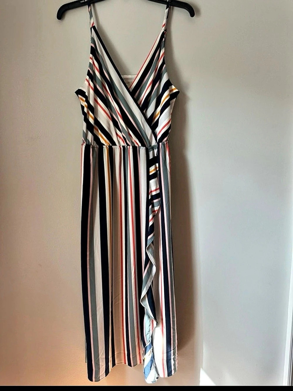 LOFT Striped Maxi Dress in Black & White Size Medium Like New